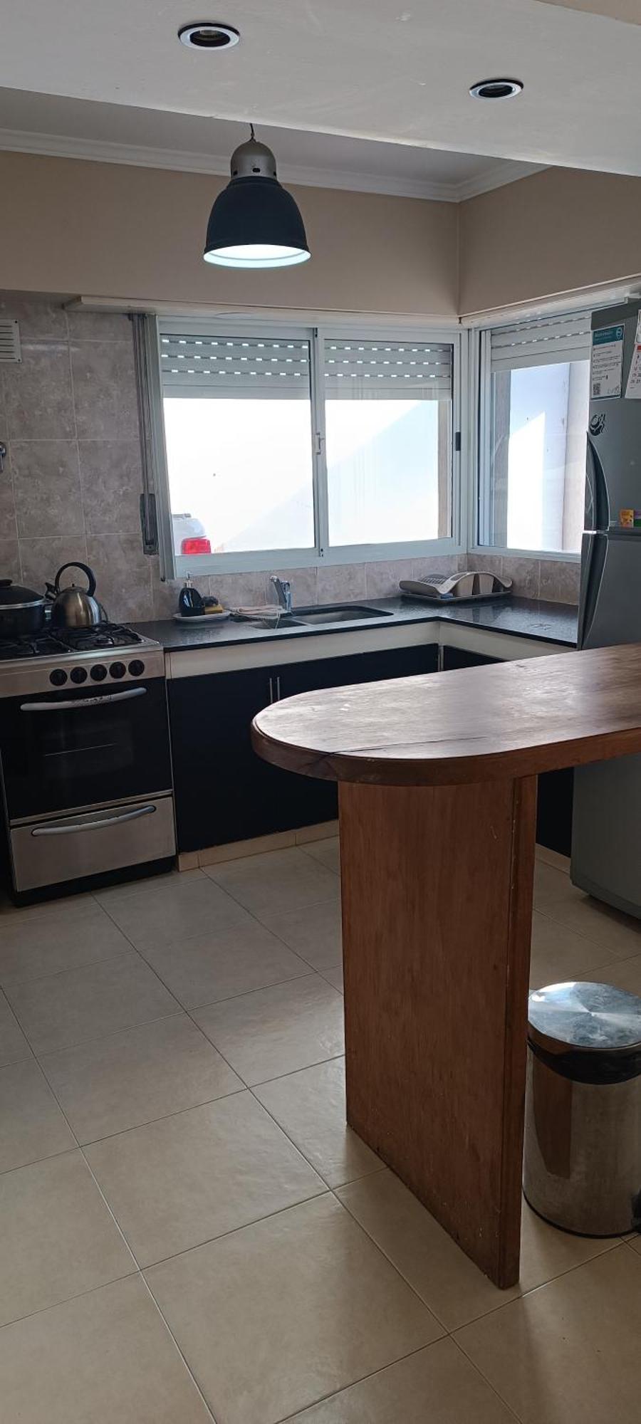 Alquilo Casa En